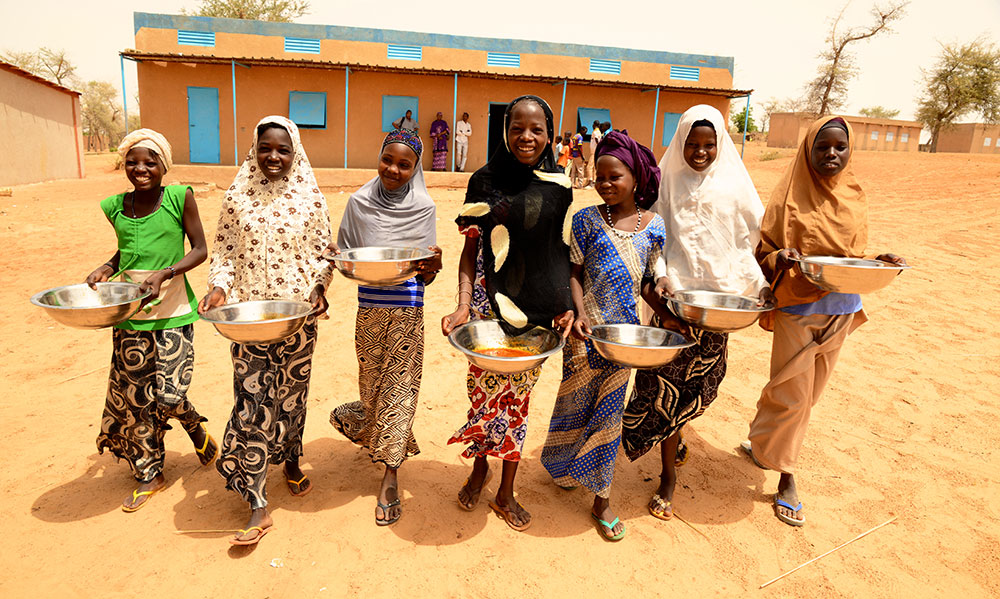 - Nutrition International prioritize-nutrition-basic-human-right